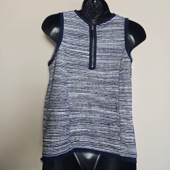Vanessa Virginia Striped Sleeveless Blouse - Picture 6 of 8
